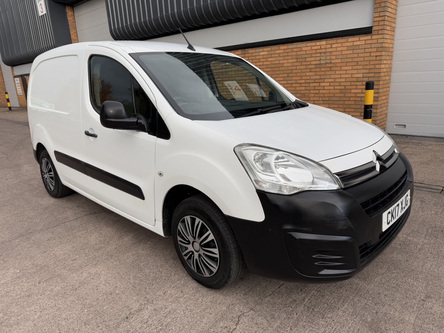 Used Citroen Berlingo 2017 for sale - 76402203: Photo 9