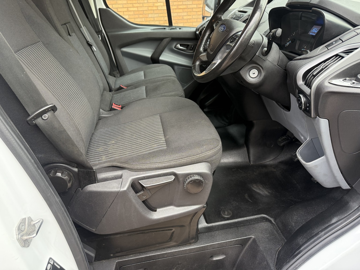 Used Ford Transit Custom 2017 for sale - 76631454: Photo 11