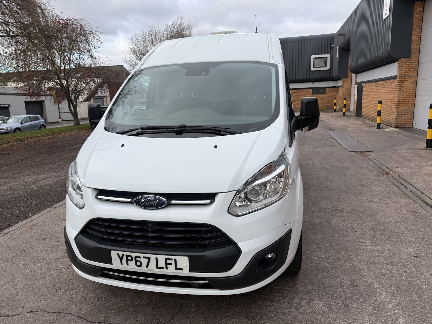 Used Ford Transit Custom 2017 for sale - 76631454: Photo 4