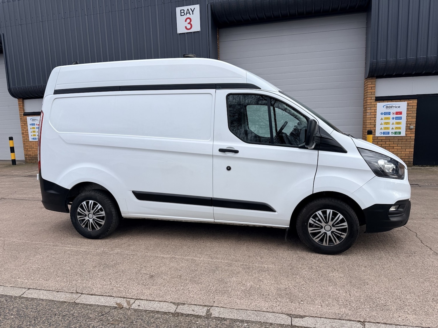 Used Ford Transit Custom 2019 for sale - 77643807: Photo 2