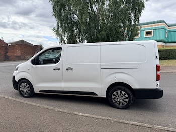 Used Vauxhall Vivaro 2020 for sale - 79060227: Photo