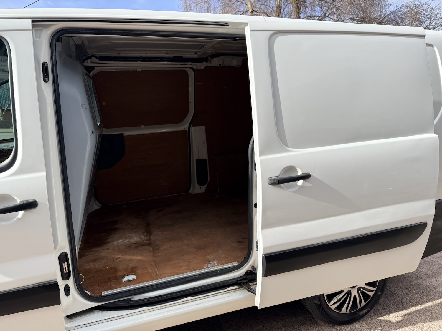 Used Citroen Dispatch 2015 for sale - 77643820: Photo 13