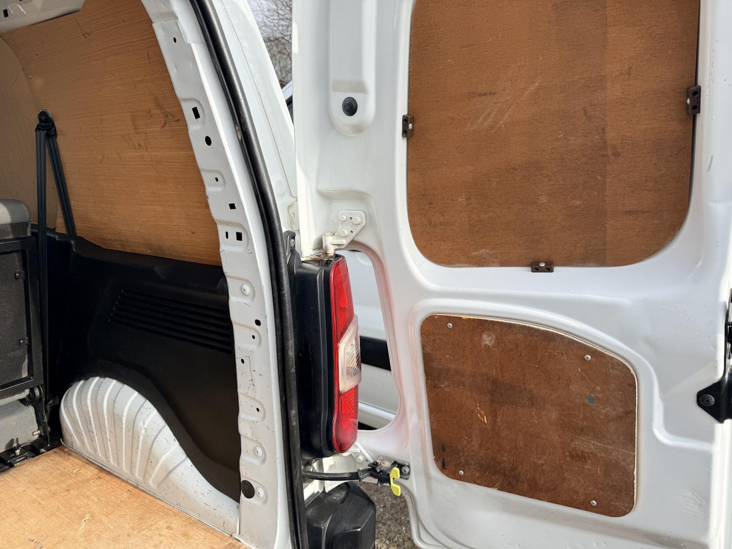 Used Peugeot Partner 2021 for sale - 77668469: Photo 23