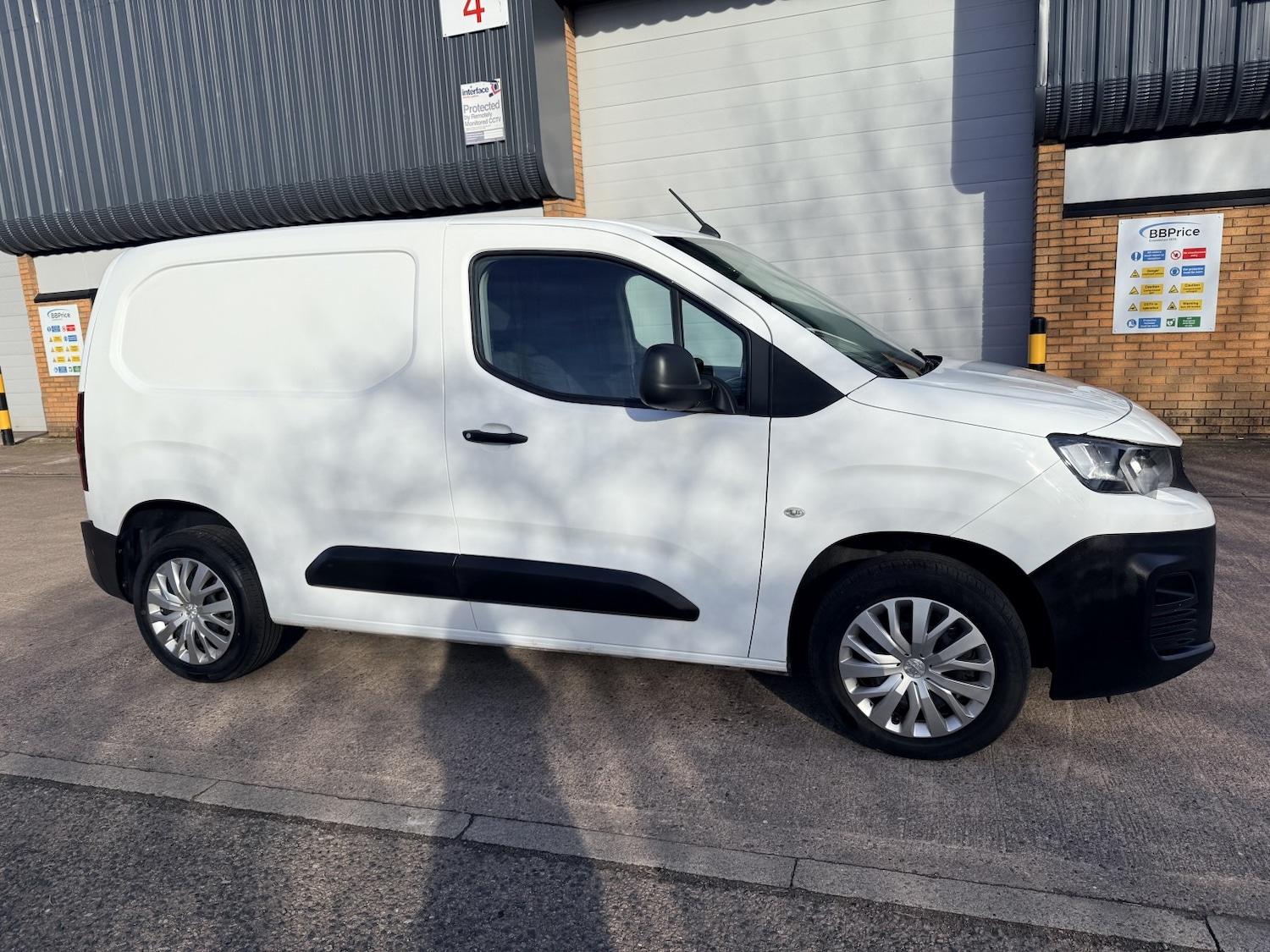 Used Peugeot Partner 2021 for sale - 77668469: Photo 3