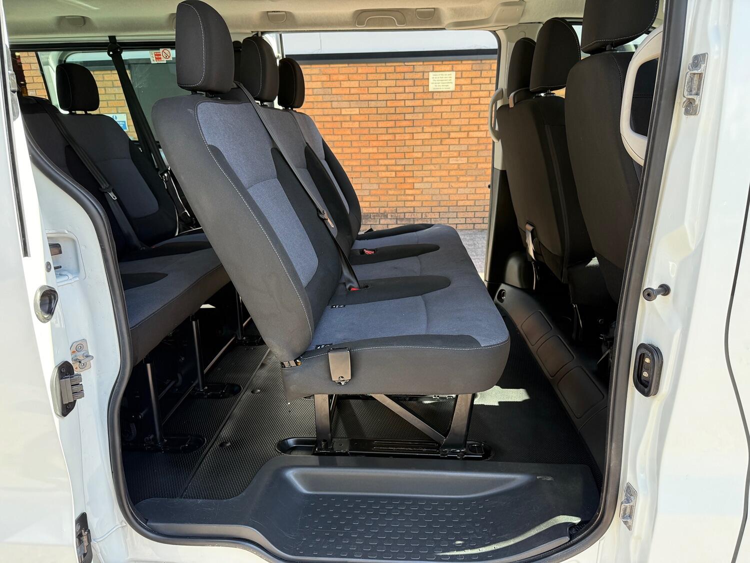 Used Vauxhall Vivaro 2017 for sale - 76070313: Photo 13