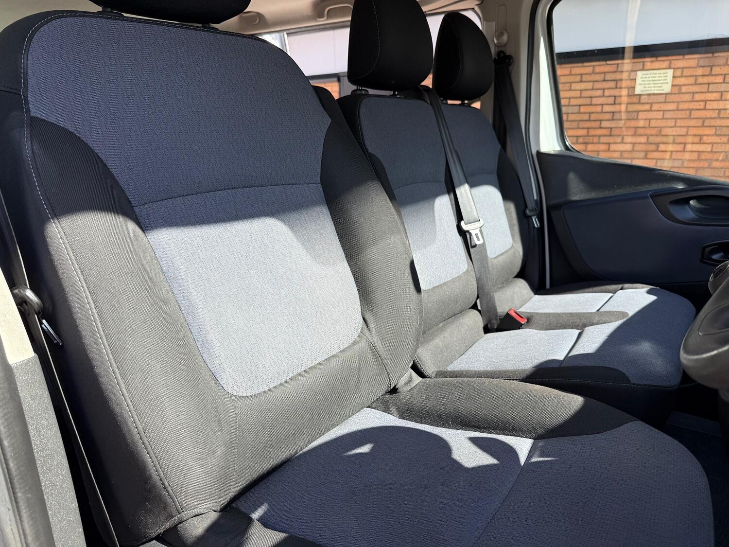 Used Vauxhall Vivaro 2017 for sale - 76070313: Photo 18