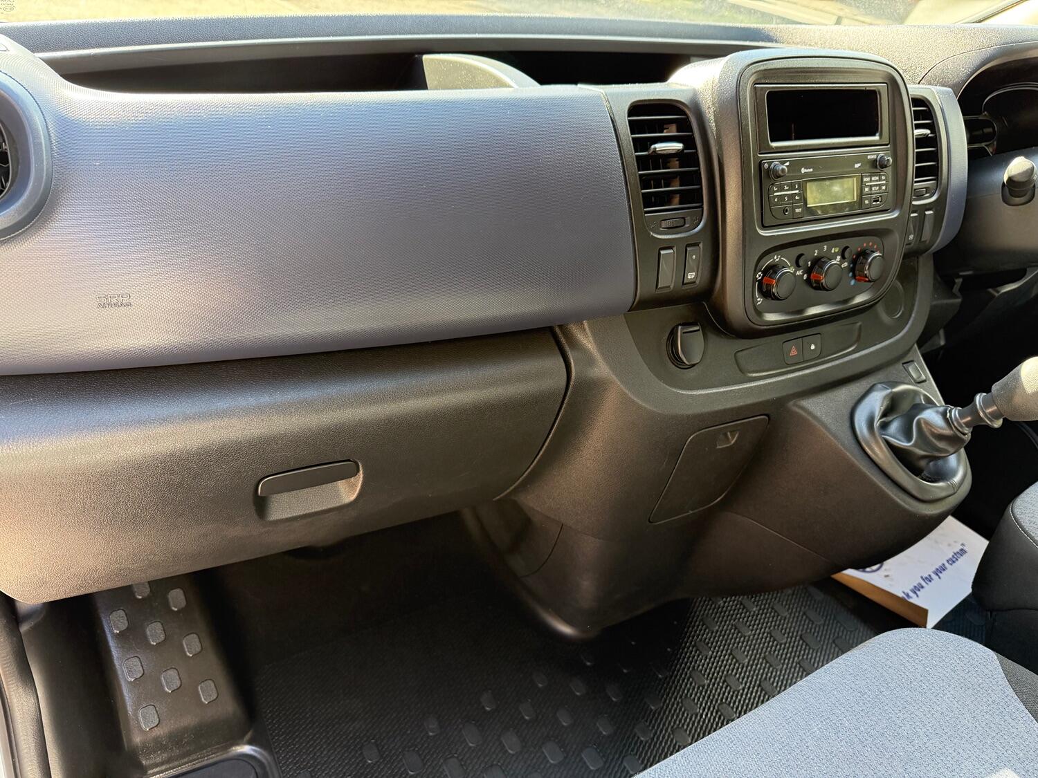 Used Vauxhall Vivaro 2017 for sale - 76070313: Photo 20