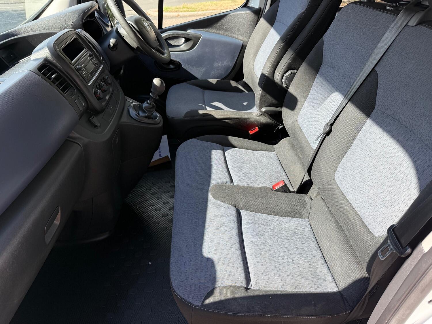 Used Vauxhall Vivaro 2017 for sale - 76070313: Photo 22