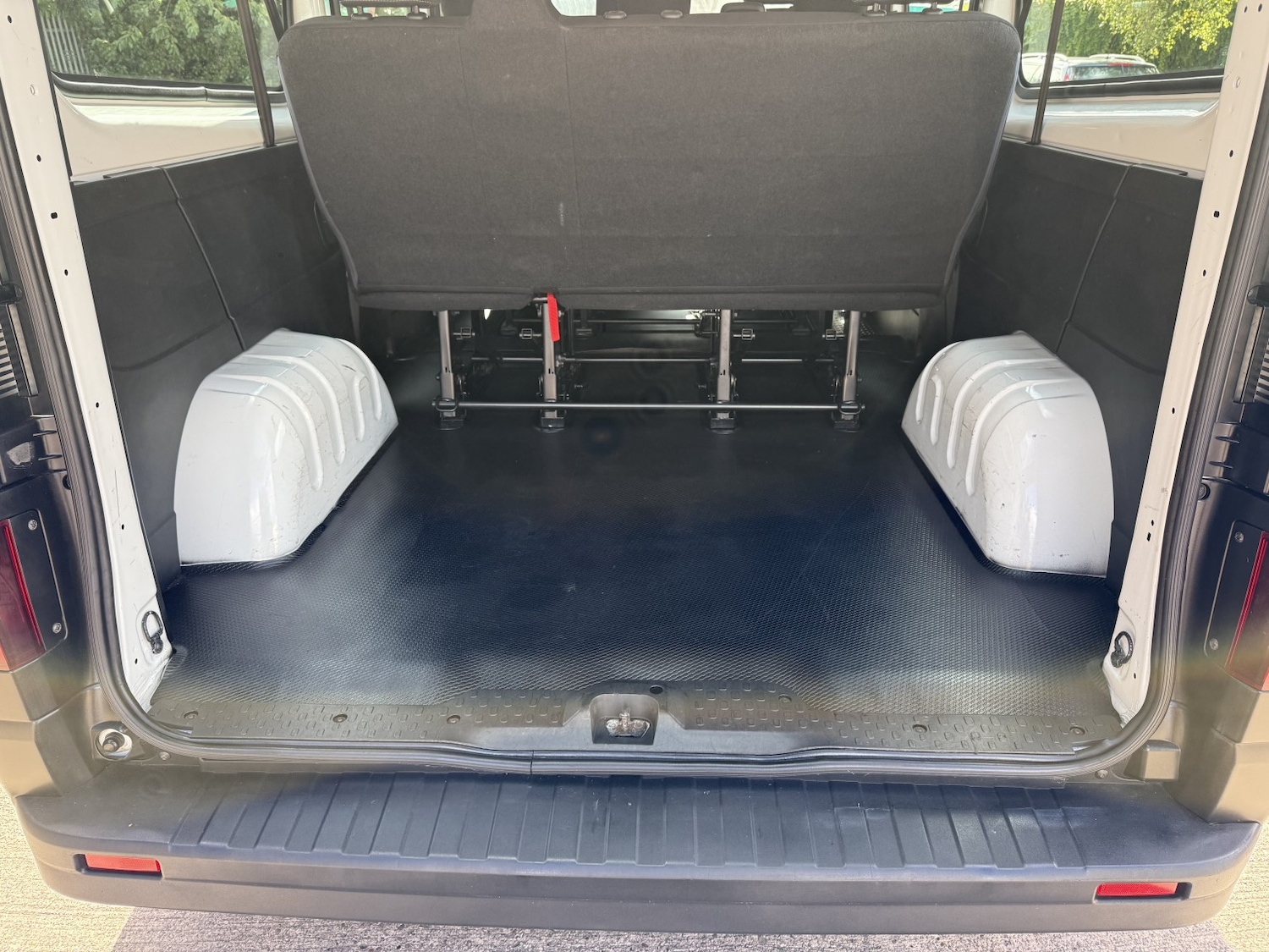 Used Vauxhall Vivaro 2017 for sale - 76198277: Photo 10