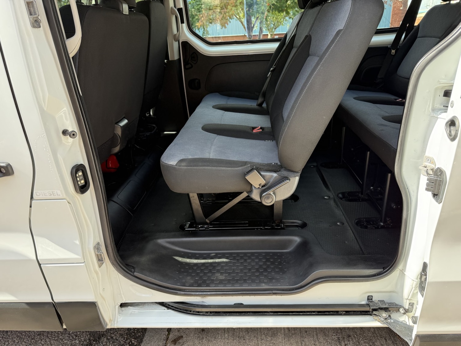 Used Vauxhall Vivaro 2017 for sale - 76198277: Photo 11