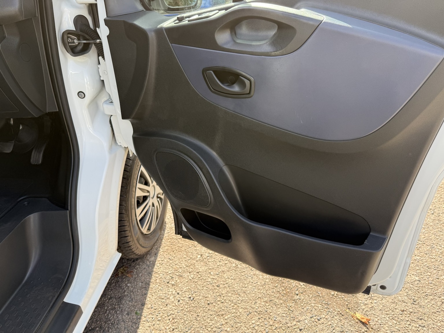 Used Vauxhall Vivaro 2017 for sale - 76198277: Photo 19