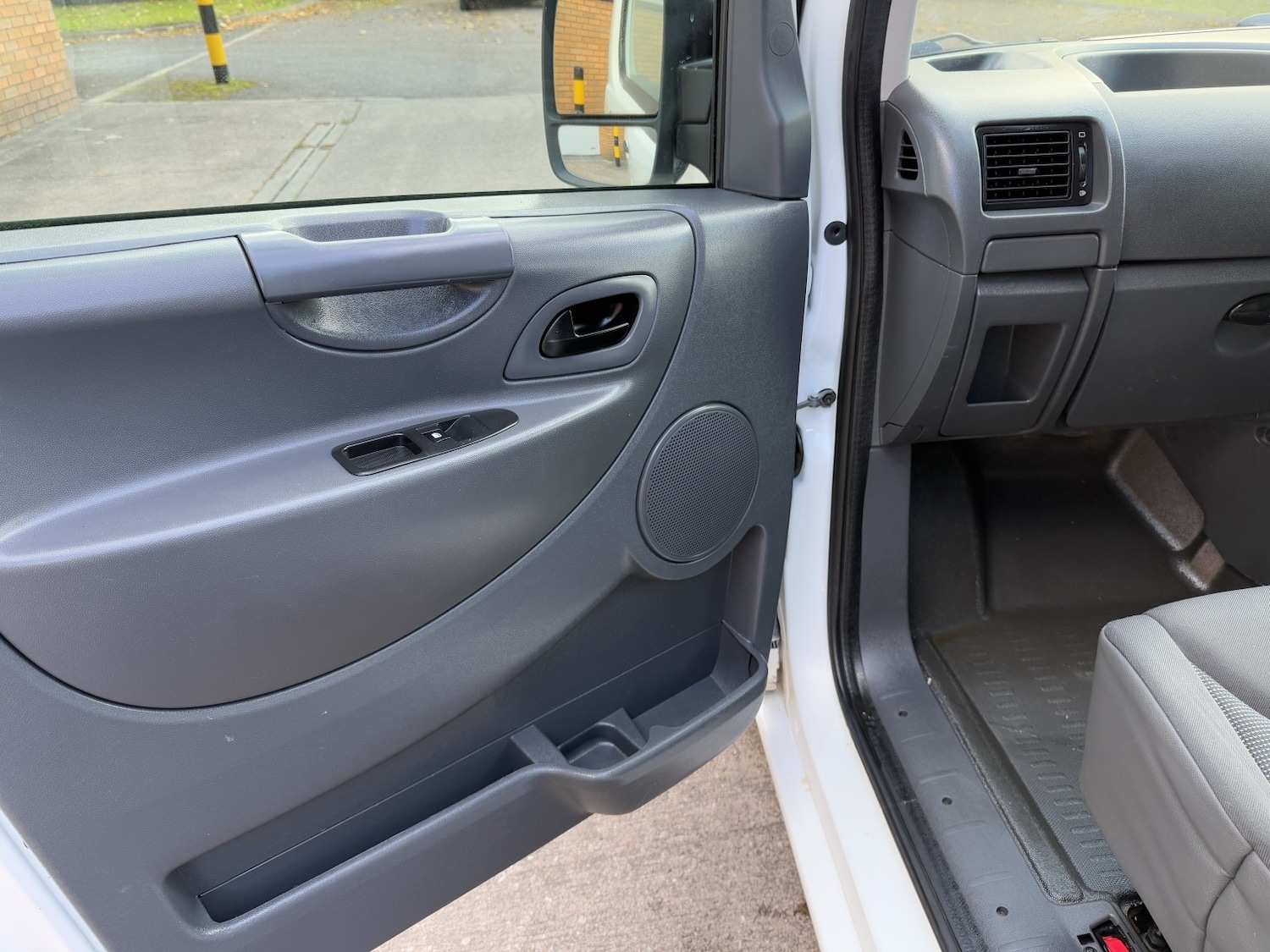 Used Peugeot Expert 2015 for sale - 76369298: Photo 18