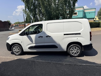 Used Citroen Berlingo 2022 for sale - 79176772: Photo