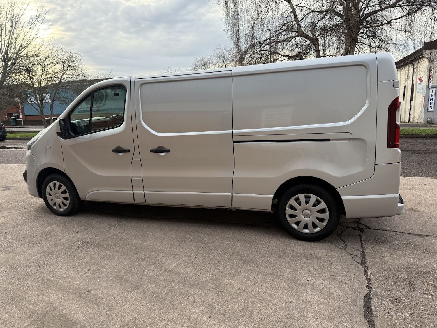 Used Vauxhall Vivaro 2018 for sale - 77251344: Photo 5
