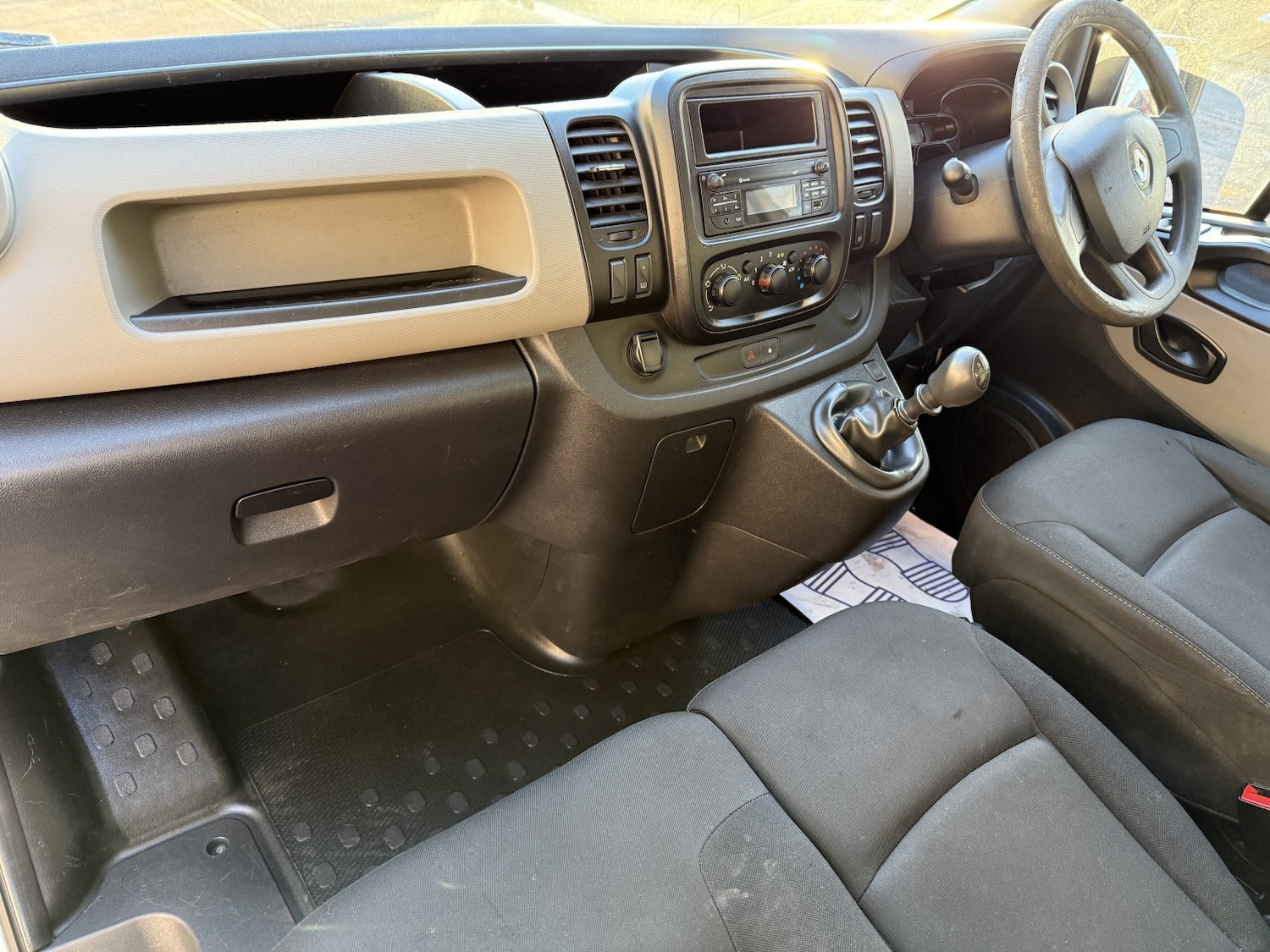 Used Renault Trafic 2017 for sale - 76706167: Photo 15