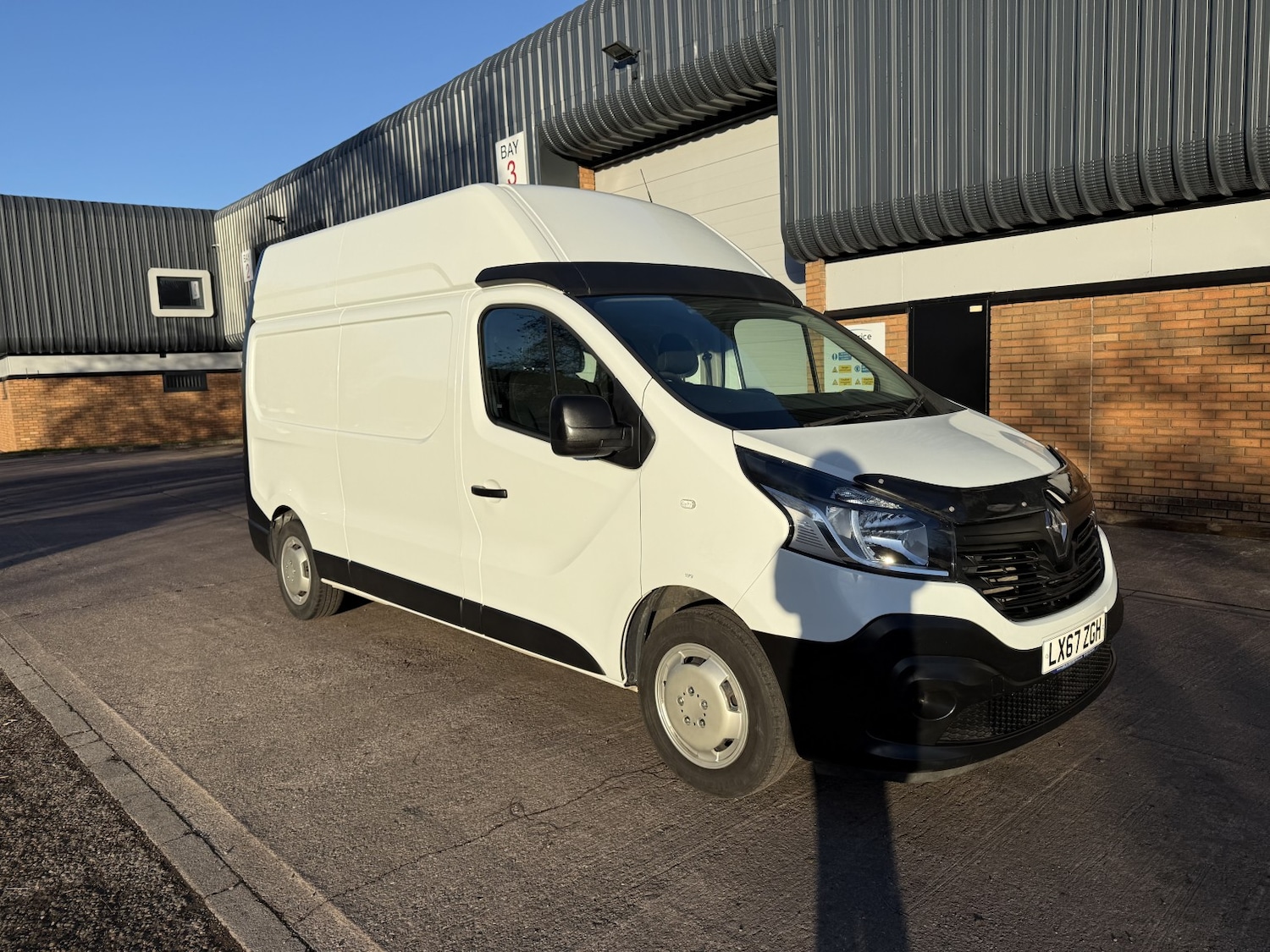 Used Renault Trafic 2017 for sale - 76706167: Photo 2