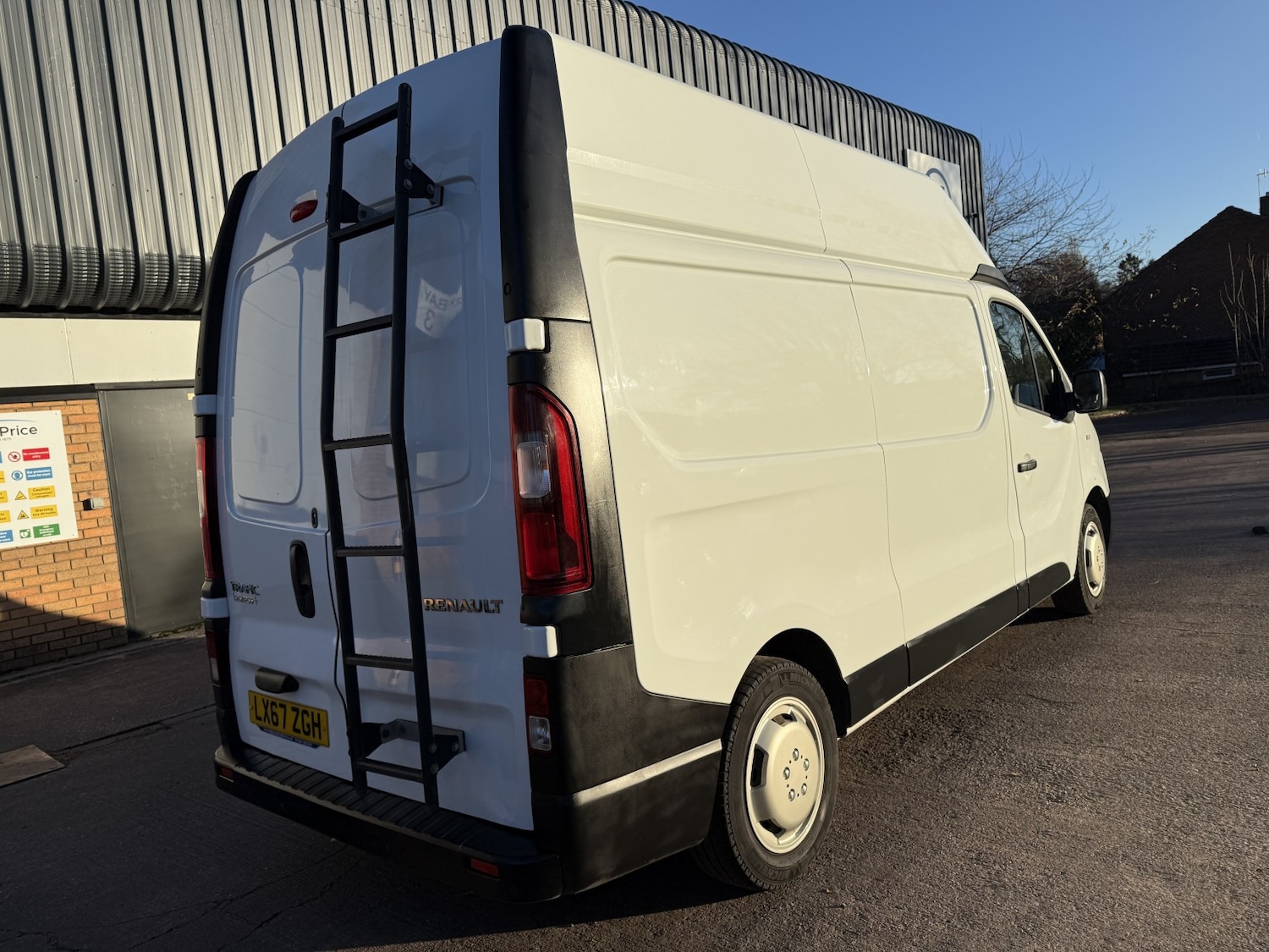 Used Renault Trafic 2017 for sale - 76706167: Photo 8