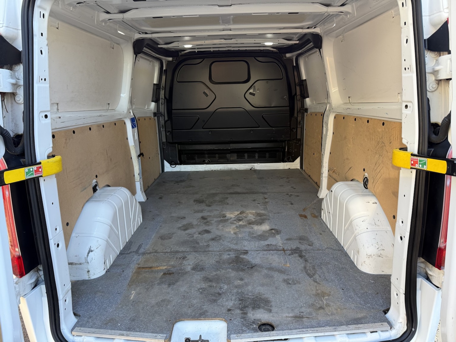 Used Ford Transit Custom 2018 for sale - 76799281: Photo 10