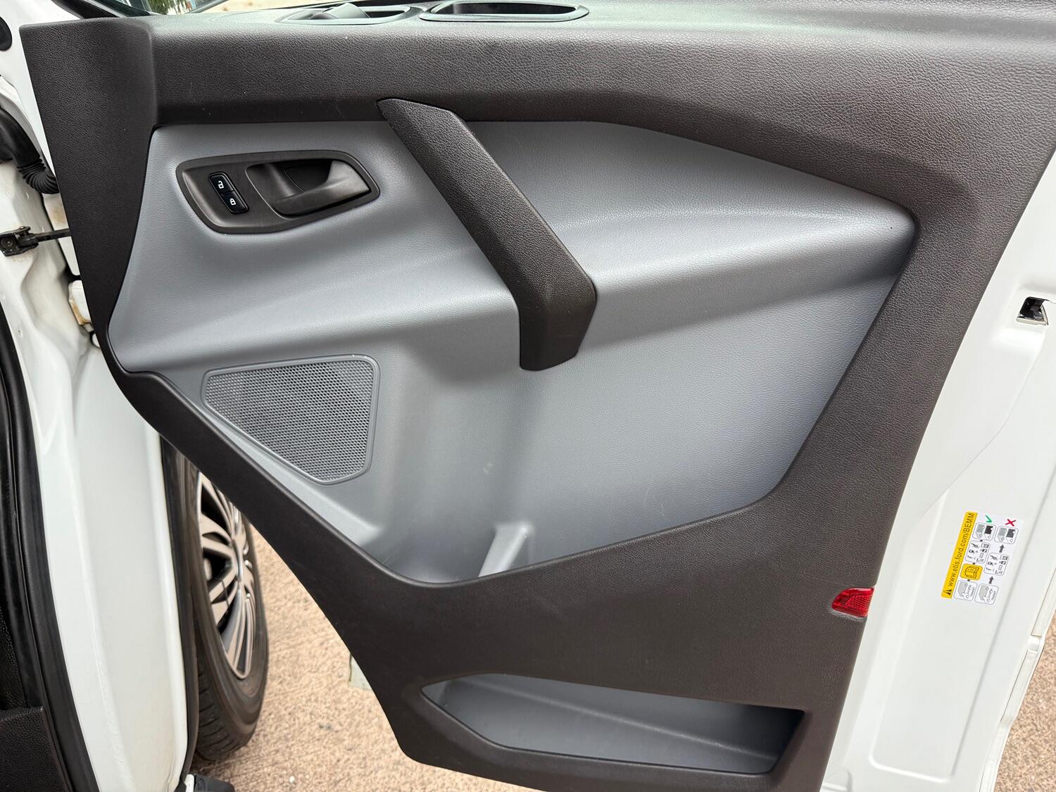 Used Ford Transit Custom 2018 for sale - 76005655: Photo 19