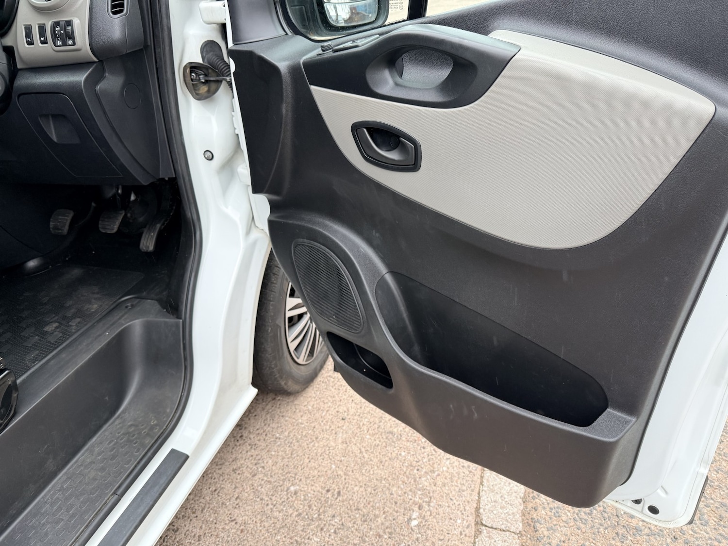 Used Renault Trafic 2018 for sale - 77643817: Photo 16