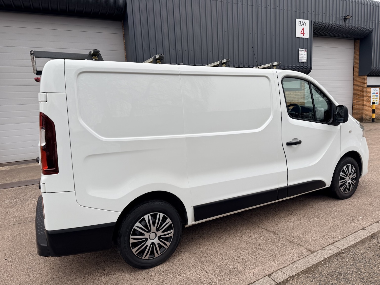 Used Renault Trafic 2018 for sale - 77643817: Photo 9