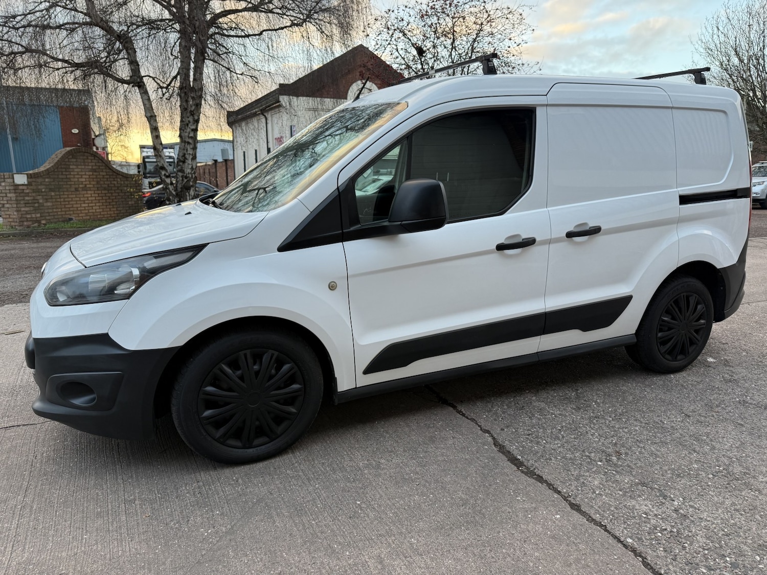 Used Ford Transit Connect 2014 for sale - 76918436: Photo 3