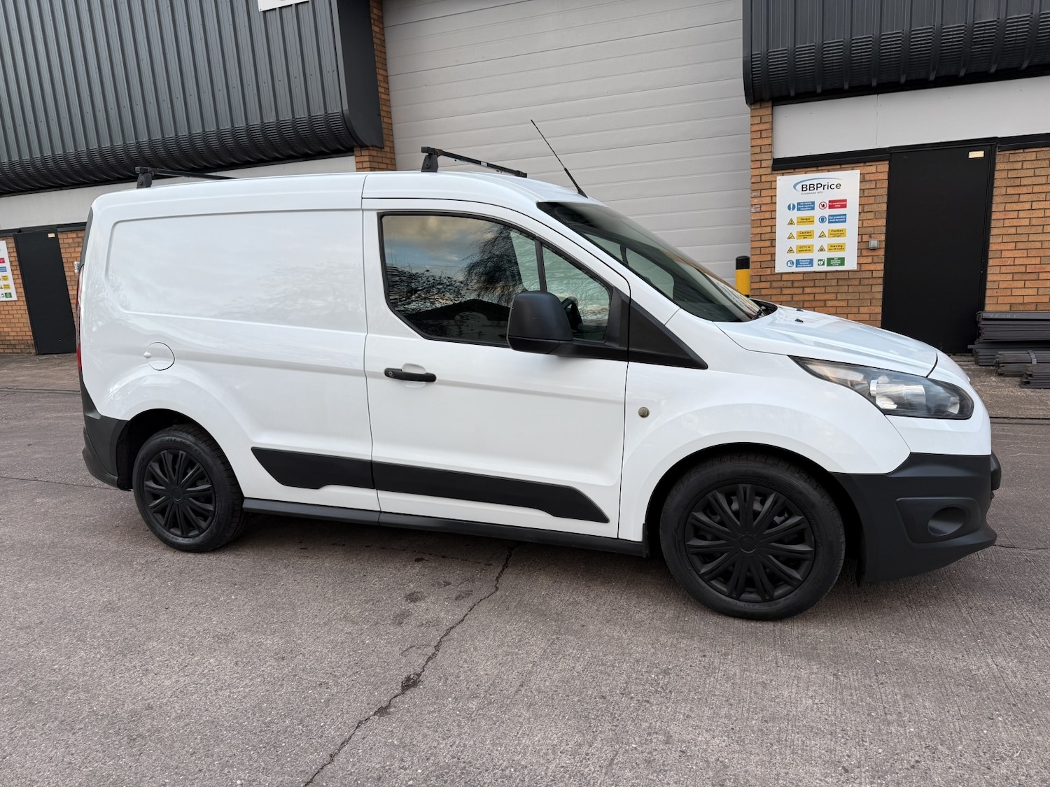 Used Ford Transit Connect 2014 for sale - 76918436: Photo 8