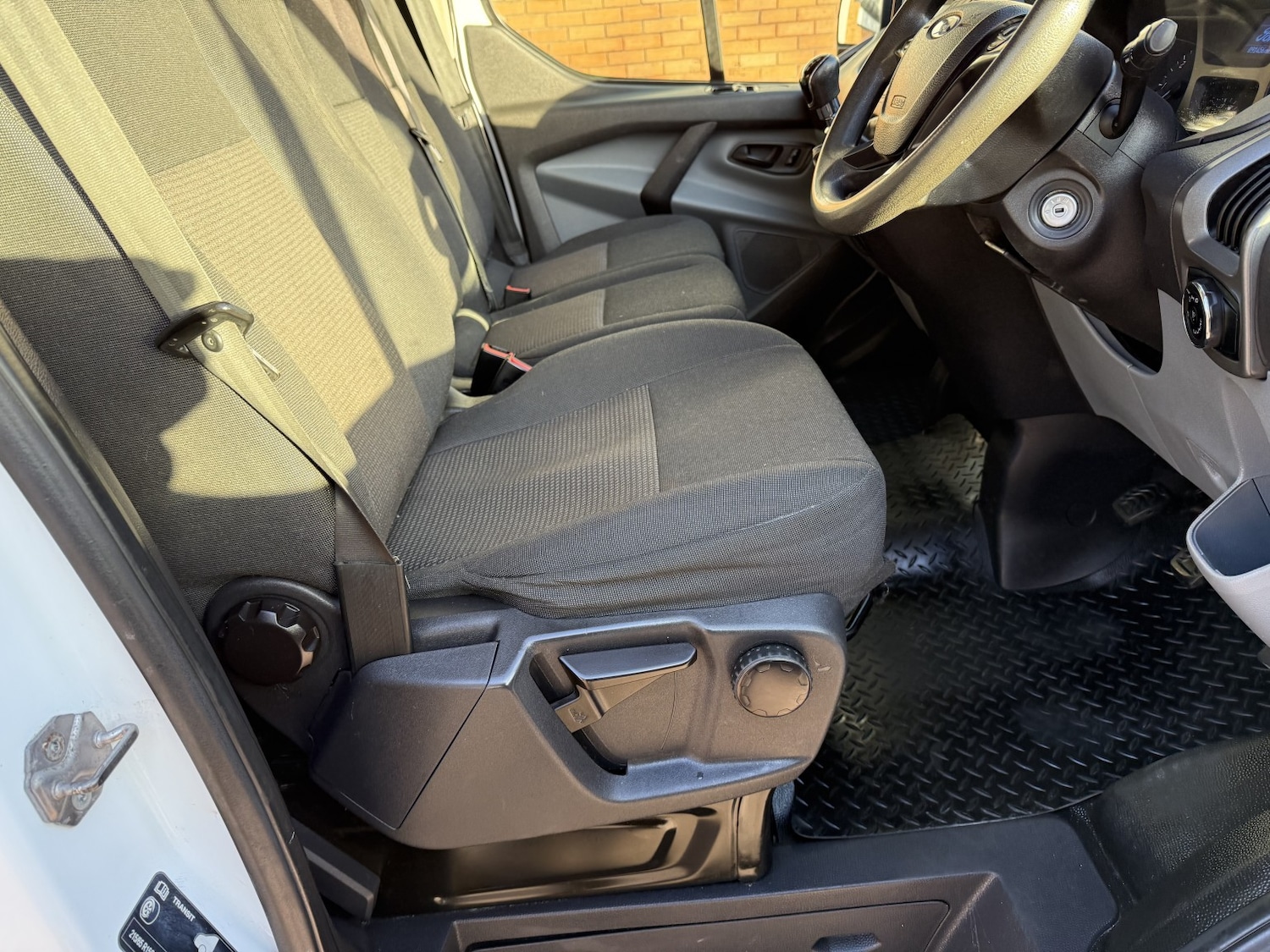 Used Ford Transit Custom 2015 for sale - 76605976: Photo 16