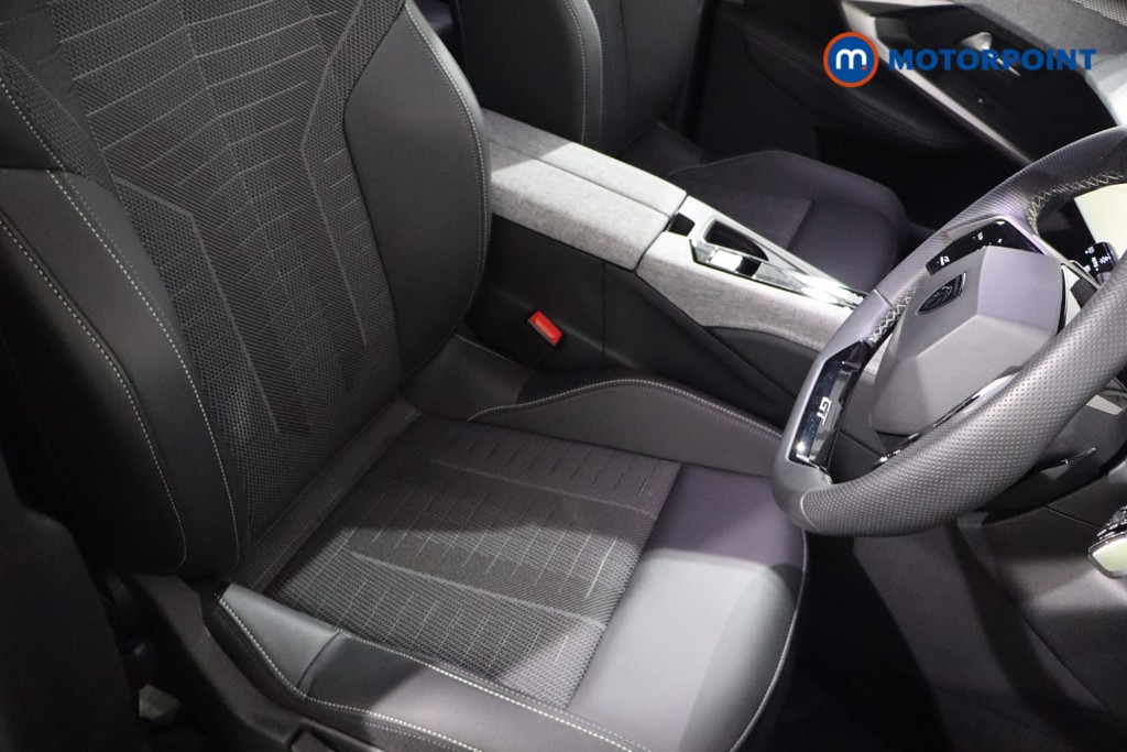 Used Peugeot 5008 2025 for sale - 77516863: Photo 32