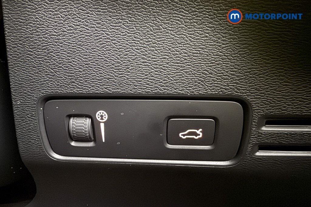 Used Volvo XC40 2021 for sale - 77791596: Photo 25