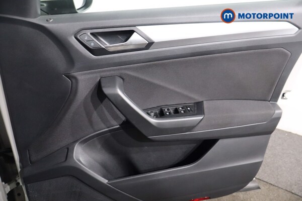 Used Volkswagen T-Roc 2023 for sale - 76222893: Photo 29