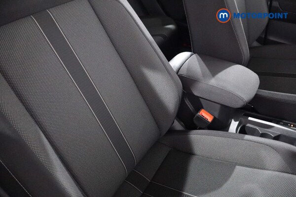 Used Volkswagen T-Roc 2023 for sale - 76222893: Photo 31