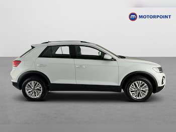 Used Volkswagen T-Roc 2023 for sale - 79704756: Photo