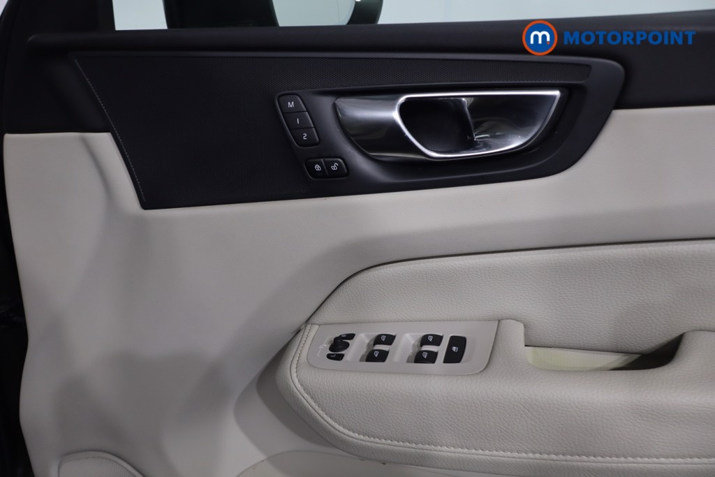 Used Volvo XC60 2019 for sale - 78199508: Photo 34