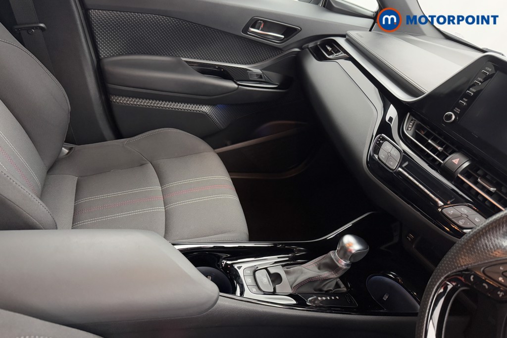 Used Toyota C-HR 2021 for sale - 76557652: Photo 25