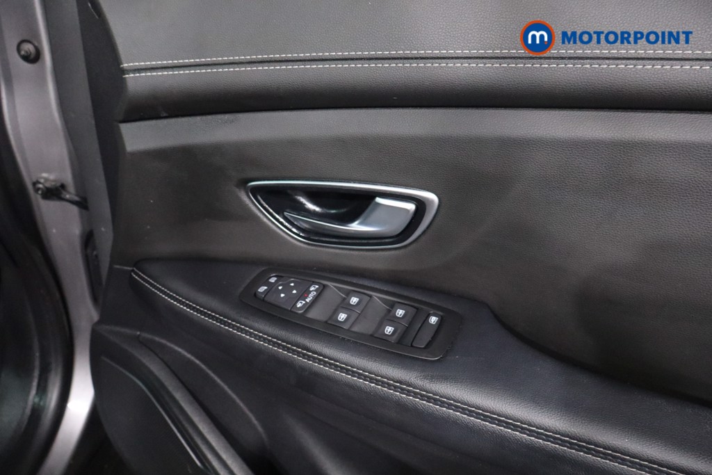 Used Renault Grand Scenic 2019 for sale - 77639799: Photo 30