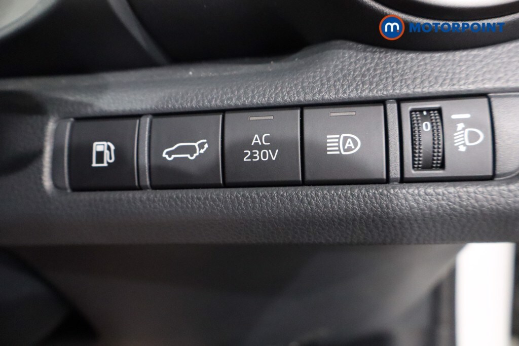 Used Toyota C-HR 2024 for sale - 75952584: Photo 32