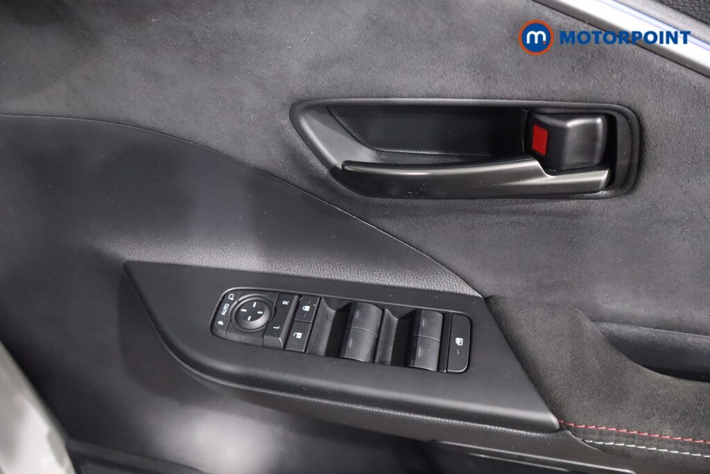 Used Toyota C-HR 2024 for sale - 75952584: Photo 34