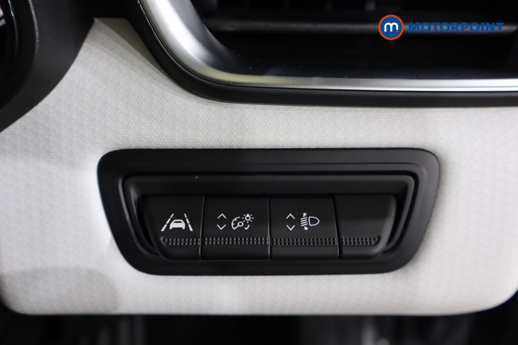 Used Renault Clio 2023 for sale - 76641402: Photo 26