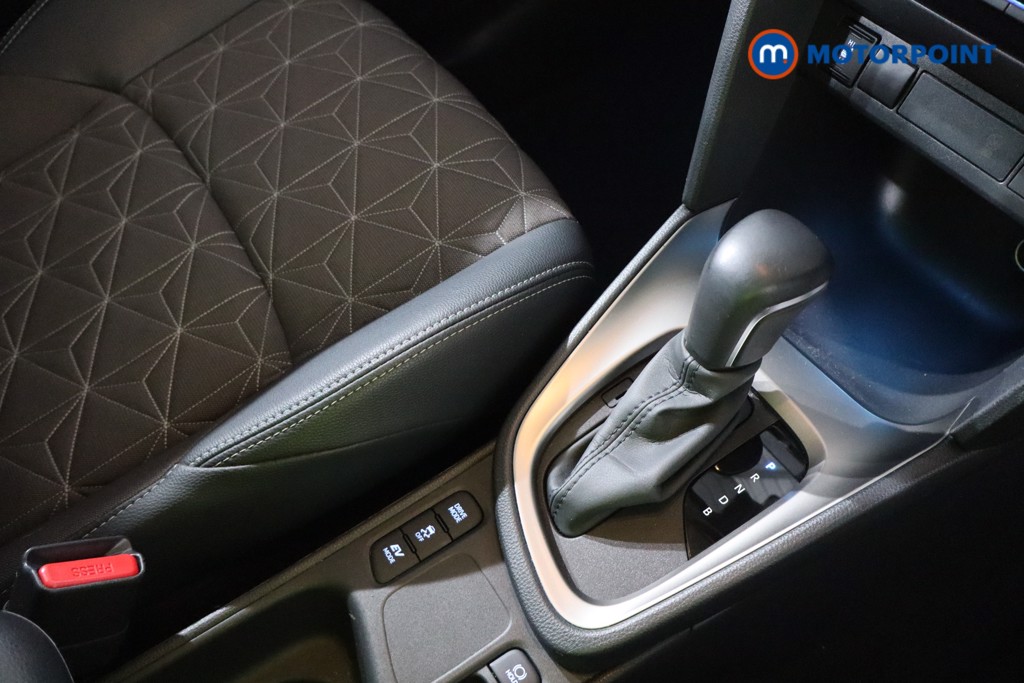 Used Toyota Yaris Cross 2023 for sale - 76905573: Photo 23