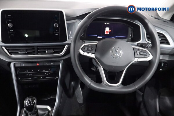 Used Volkswagen T-Roc 2025 for sale - 76252926: Photo 11