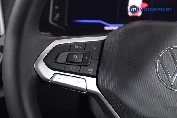 Used Volkswagen T-Roc 2025 for sale - 76252926: Photo 15