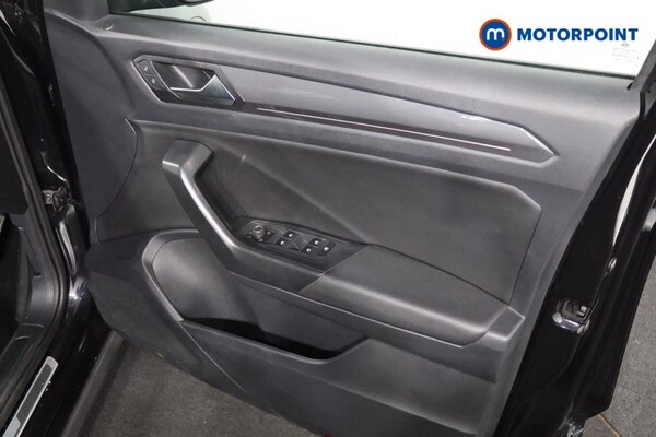 Used Volkswagen T-Roc 2021 for sale - 76064849: Photo 17
