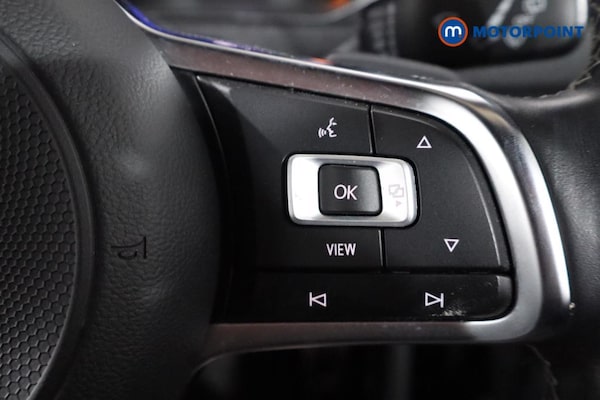 Used Volkswagen T-Roc 2021 for sale - 76064849: Photo 24