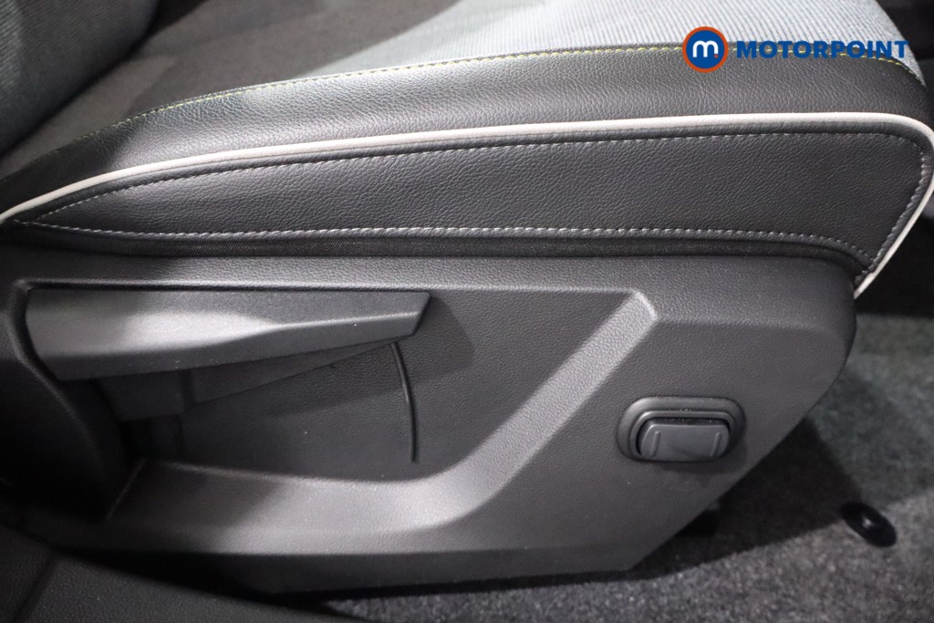 Used Renault Megane E Tech 2023 for sale - 76319863: Photo 32