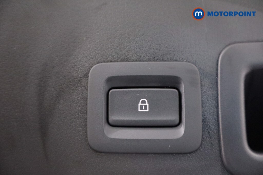 Used Mazda Mazda3 2025 for sale - 77639749: Photo 46