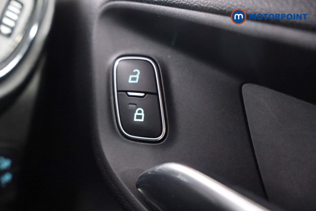 Used Ford Fiesta 2019 for sale - 77997977: Photo 30