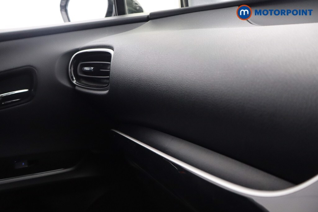 Used Toyota Prius 2019 for sale - 76934072: Photo 17