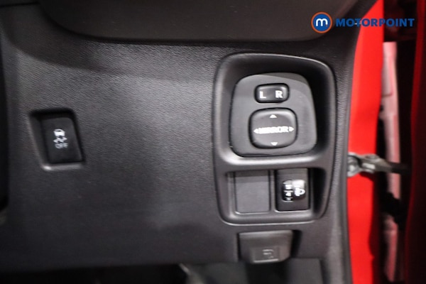 Used Toyota AYGO 2017 for sale - 76219461: Photo 27