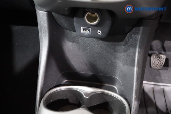 Used Toyota AYGO 2017 for sale - 76219461: Photo 28